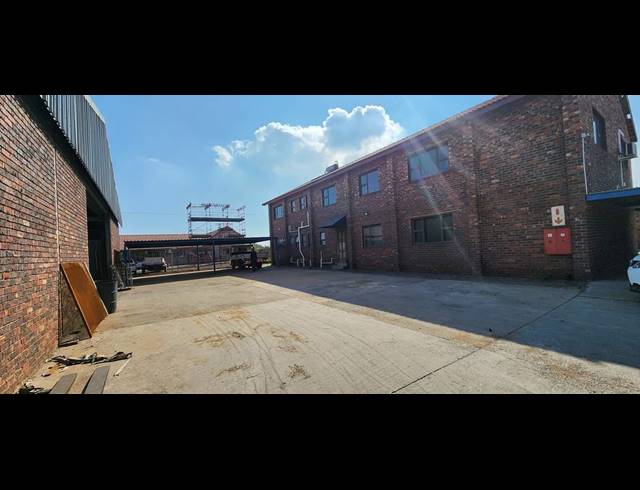 5,794M² BUSINESS FOR SALE IN VANDERBIJLPARK CENTRAL